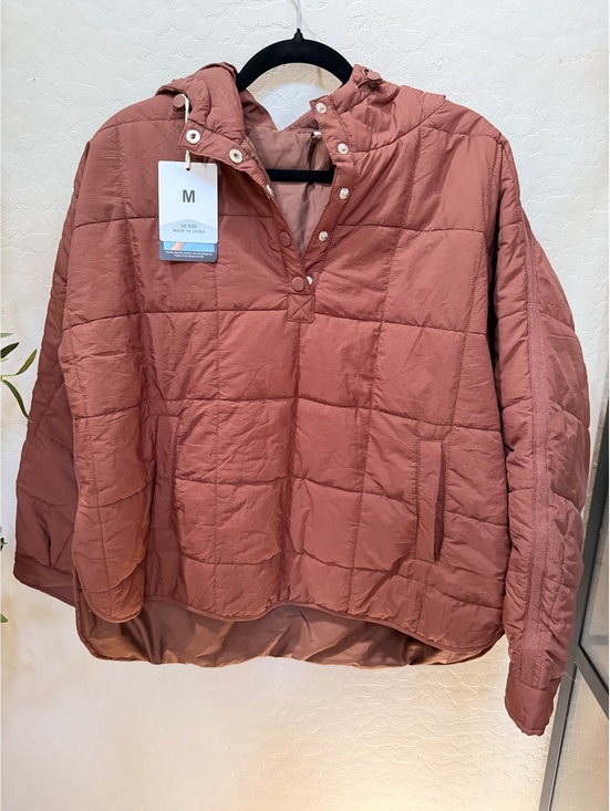 Jackets & Blazers - NWT Women’s quilted puffer jacket
